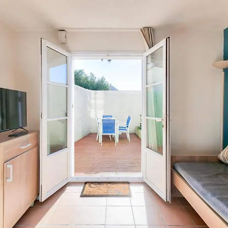 Дом отдыха Maison Avec Terrasse - Piscine